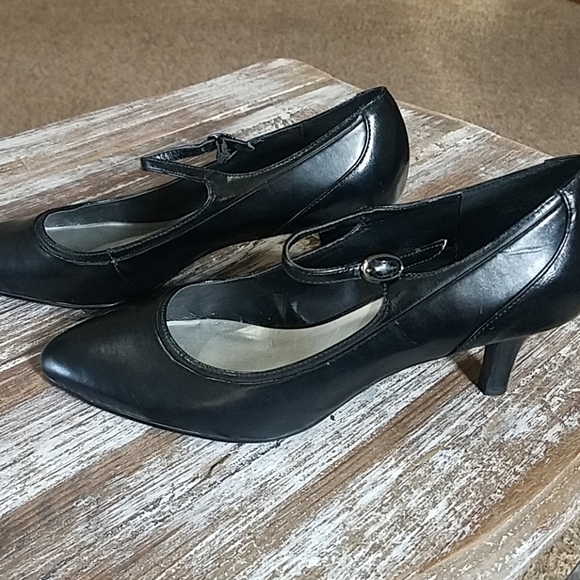 East 5th Mary Jane Pumps Pointed Toe Black Size 9M - Picture 2 of 4